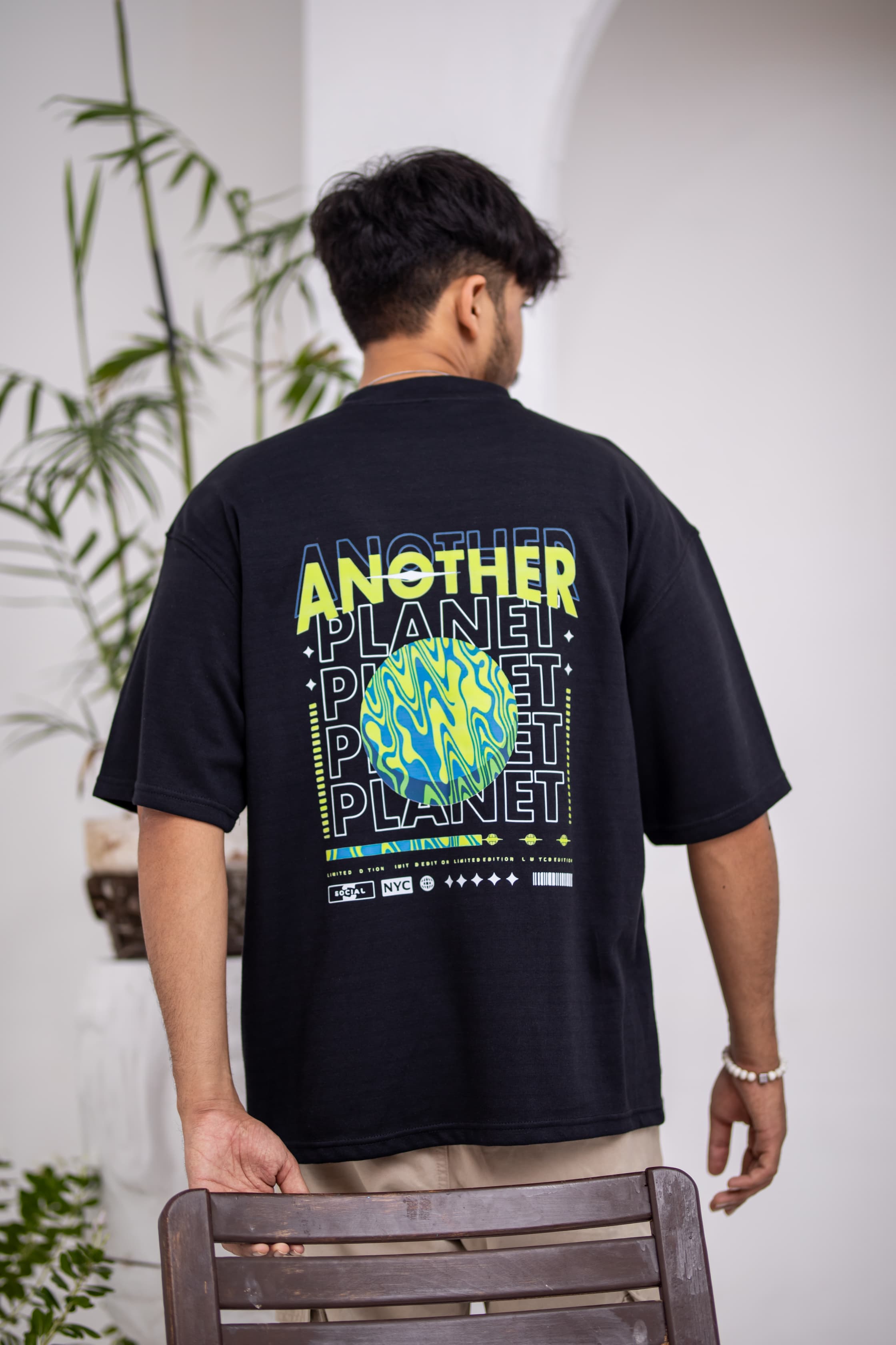 PLANET Black Oversized Tee